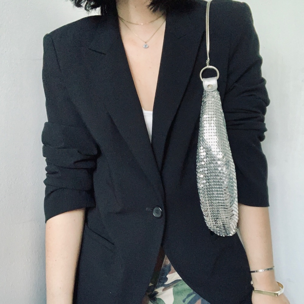 Single button blazer - Picture 2 of 4